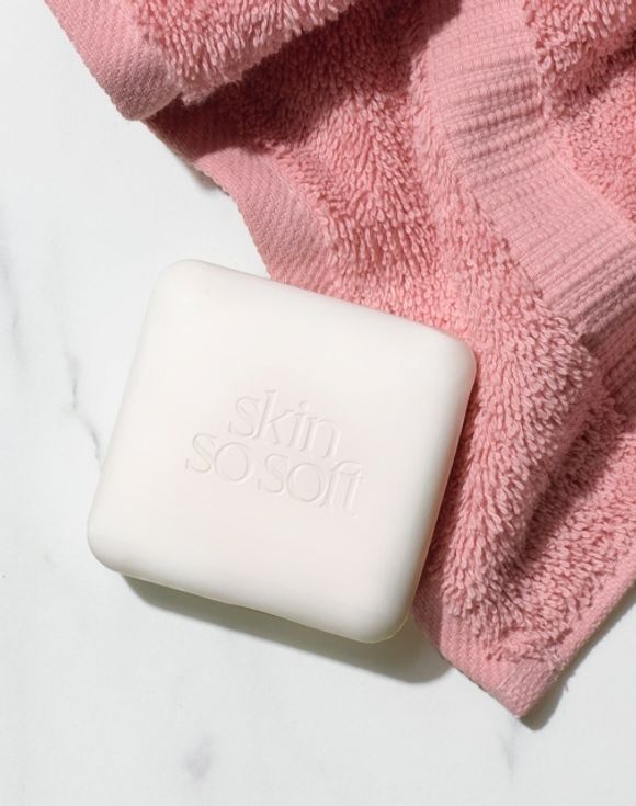 Skin So Soft Firm Up with Collagen and Goat Milk Facial Bar