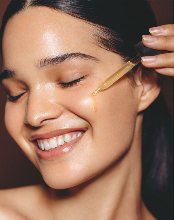 Beyond Glow Niacinamide 10% + Panthenol Serum