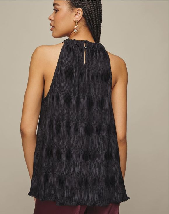 Textured Halter Top $15.99 FINAL SALE