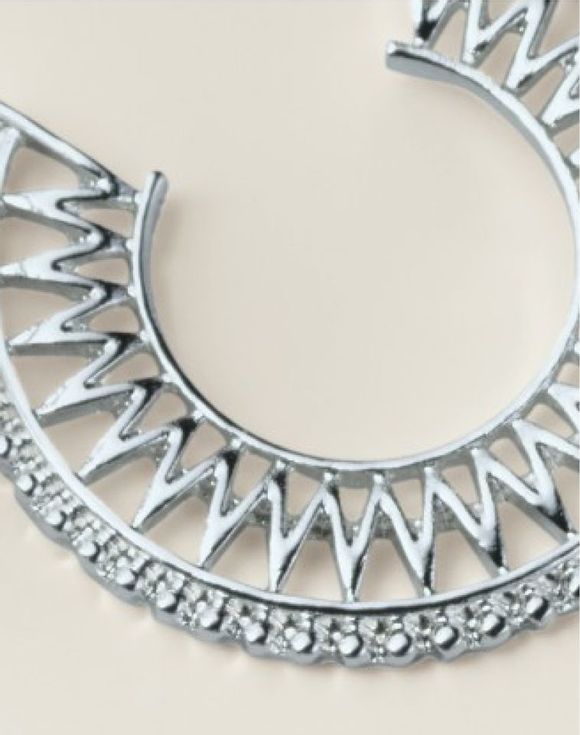 Woven Glow Hoop Earrings - Gold