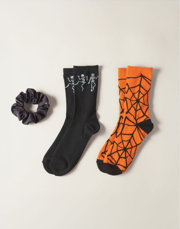 2-Pack Spooky Socks and Scrunchie