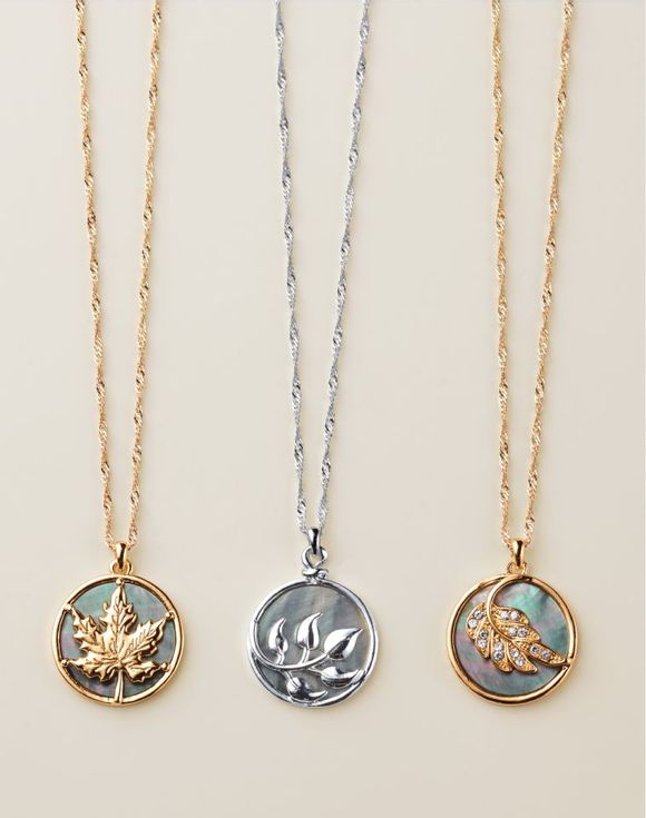 Pearlescent Season Leaf Necklace