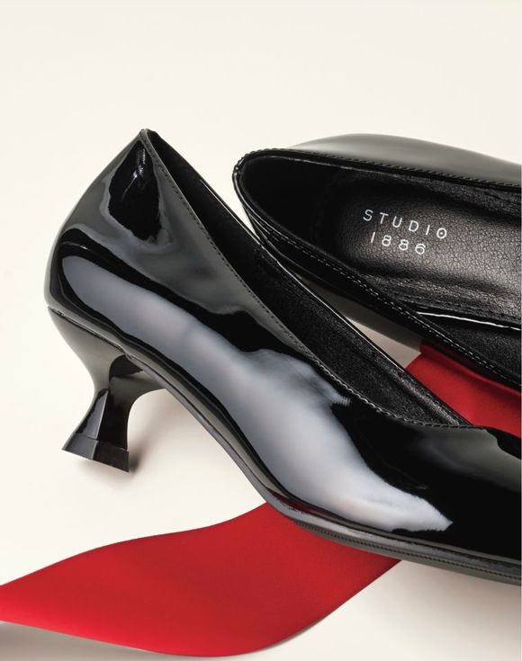 Kitten Heel Pump
