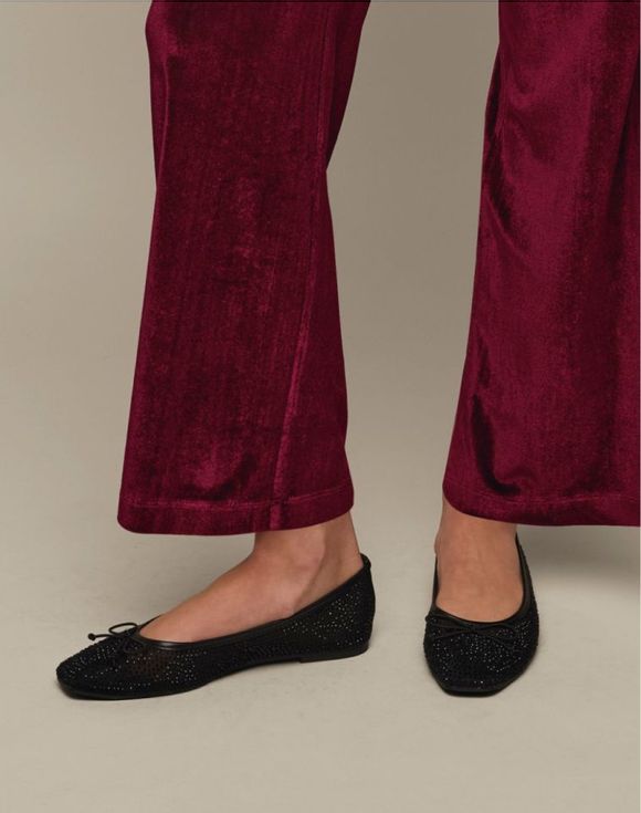 Embellished Flat