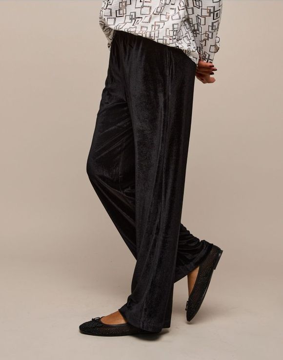 Embellished Flat