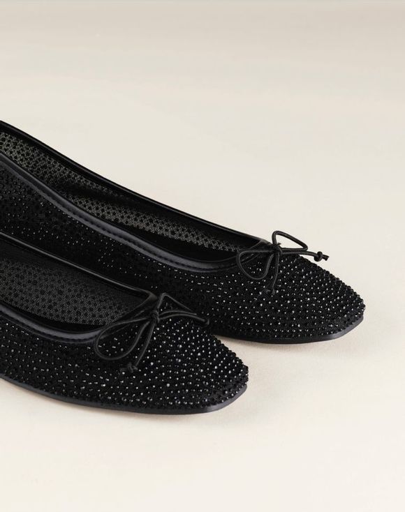 Embellished Flat