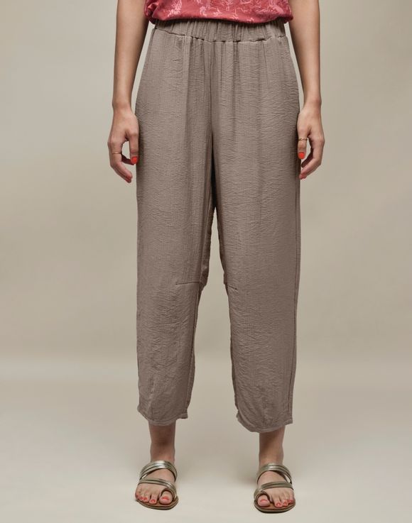 Barrel Pants - front view