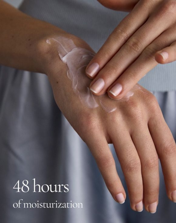 Skin So Soft Radiant Moisture Replenishing Hand Cream